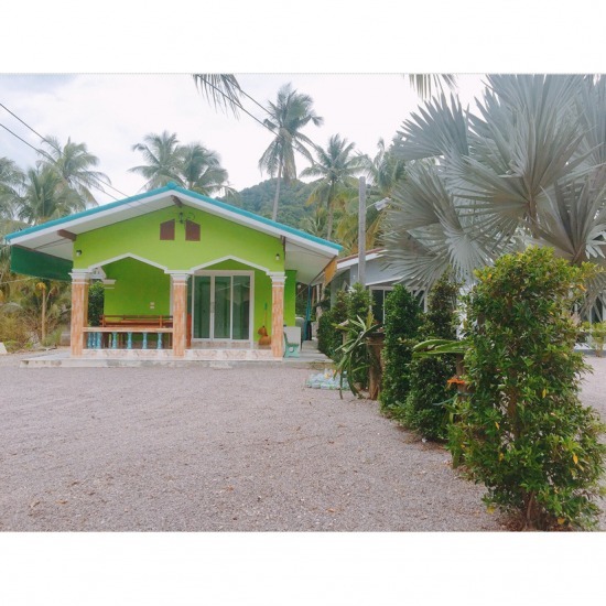 ที่พัก สุราษฎร์ธานี ที่พักขนอม  ที่พักนครศรีธรรมราช  ที่พักสุราษฎร์ธานี  บ้านพักติดทะเล  ที่พักติดทะเลขนอม  ที่พักติดทะเลศิชล  ที่พักใกลวัดไอ้ไข่ ที่พักขนอม ริมทะเล  ที่พักขนอม บ้านเป็นหลัง  ที่พักขนอมติดทะเล ราคาถูก  ที่พักขนอมแบบครอบครัว 