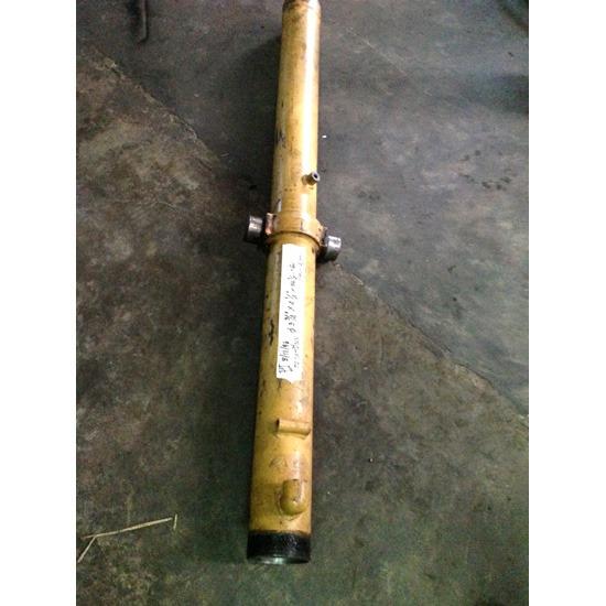 แกนไฮดรอลิค แกนไฮดรอลิค  ผู้ผลิตกระบอกไฮดรอลิค แมคโคร รถแทรกเตอร์  ชุดกระบอกไฮดรอลิก  ชลบุรี  สระบุรี  ระยอง 