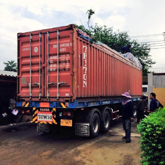 รถบรรทุกตู้คอนเทนเนอร์ รถบรรทุกตู้คอนเทนเนอร์ 