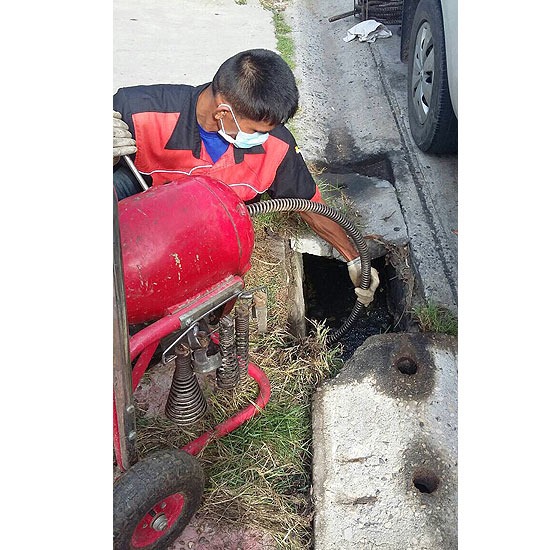 กำจัดท่อตัน ท่อตัน ส้วมตัน แก้ปัญหาท่อตัน กำจัดท่อตัน กำจัดส้วมตัน 