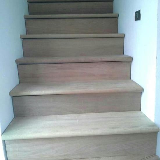 ขายไม้จริงสำหรับงานบันได ไม้บันได  ไม้  ไม้จริง  ไม้แท้  ไม้ทำบันได  บันไดไม้  ไม้เนื้อแข็ง  ไม้แดง  ไม้ตะแบก 