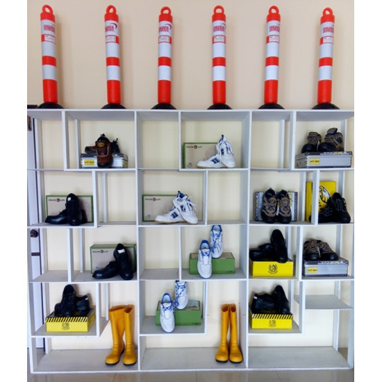 อุปกรณ์เสริมสร้างความปลอดภัย ผลิตภัณฑ์อุปกรณ์เซฟตี้  เซฟตี้โปรดักส์  อุปกรณ์เซฟตี้  อุปกรณ์ป้องกันภัย  อุปกรณ์จราจร  รองเท้าหัวเหล็ก  หมวกป้องกัน  หมวกแข็ง 