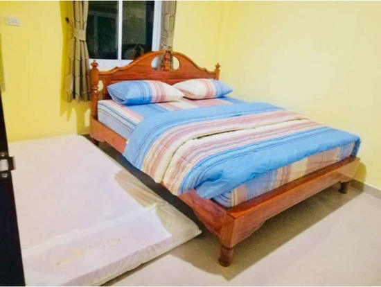 ที่พักไพศรีบีชรีสอร์ท-ขนอม-ห้องแอร์
