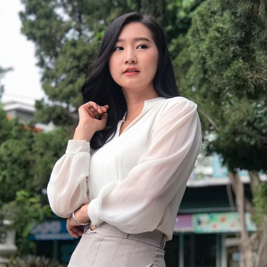 พิธีกรหญิงหน้าตาดี สวย