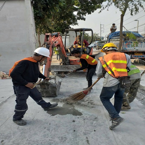 รับรื้อสิ่งปลูกสร้างเคลียพื้นที่ รับรื้อสิ่งปลูกสร้างเคลียพื้นที่